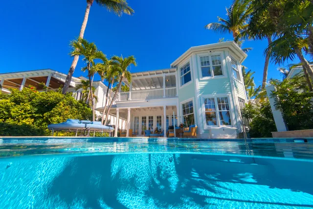 a view of a yard with furniture