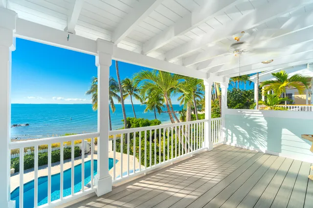 $7,950,000 | 16 Sunset Key Drive, Key West, FL 33040