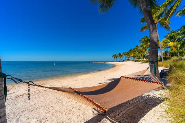 $7,950,000 | 16 Sunset Key Drive, Key West, FL 33040