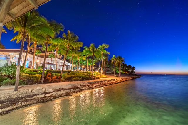 $7,950,000 | 16 Sunset Key Drive, Key West, FL 33040