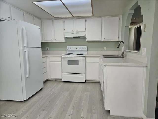 $1,250 | 4752 O'Bannon Drive, Unit B, Las Vegas, NV 89102