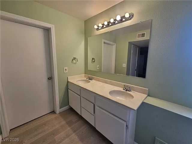 $1,250 | 4752 O'Bannon Drive, Unit B, Las Vegas, NV 89102