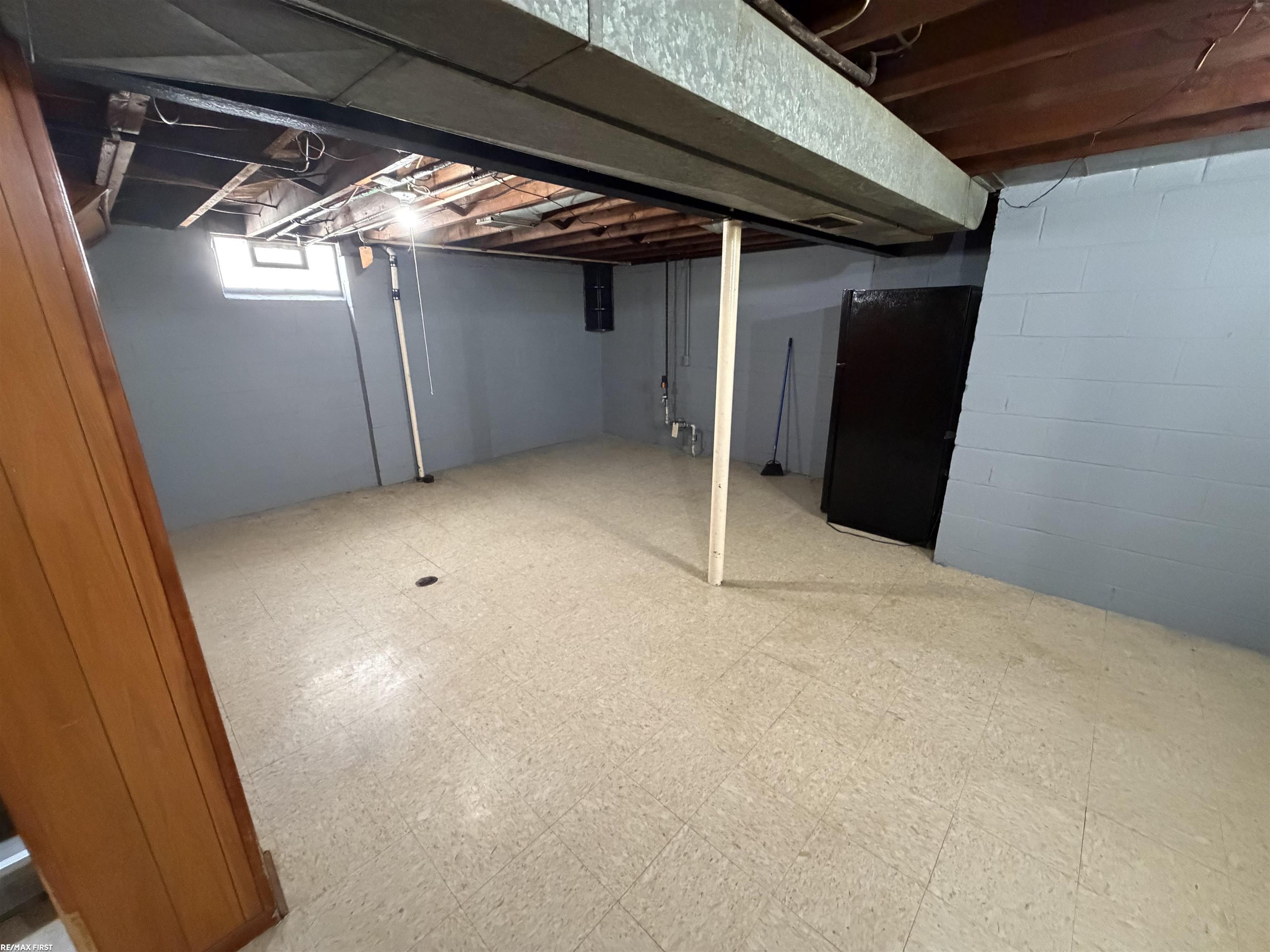 22829 Normandy Avenue Eastpointe, MI 48021 - Photo 29 of 35