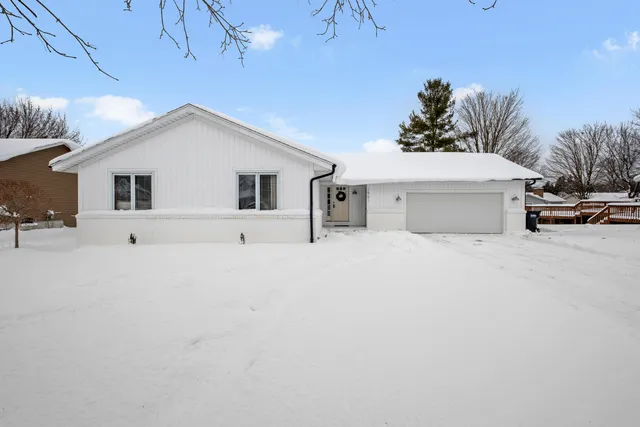 $349,900 | 1951 Mulberry Lane, Jenison, MI 49428