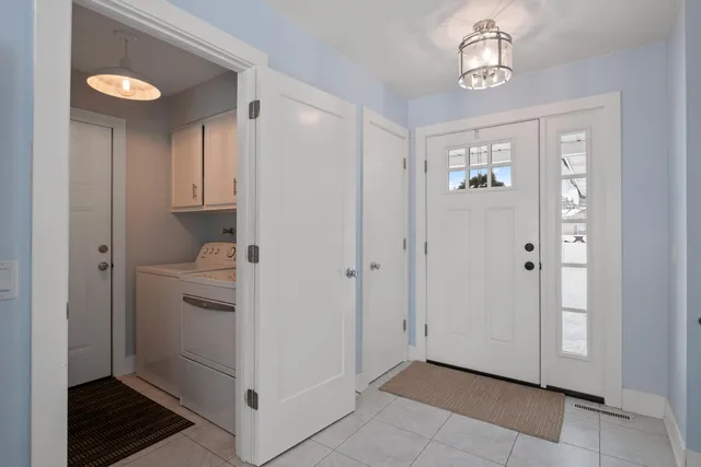 $349,900 | 1951 Mulberry Lane, Jenison, MI 49428