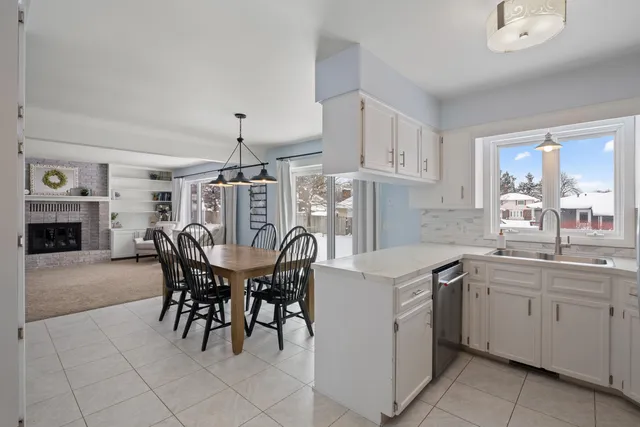 $349,900 | 1951 Mulberry Lane, Jenison, MI 49428