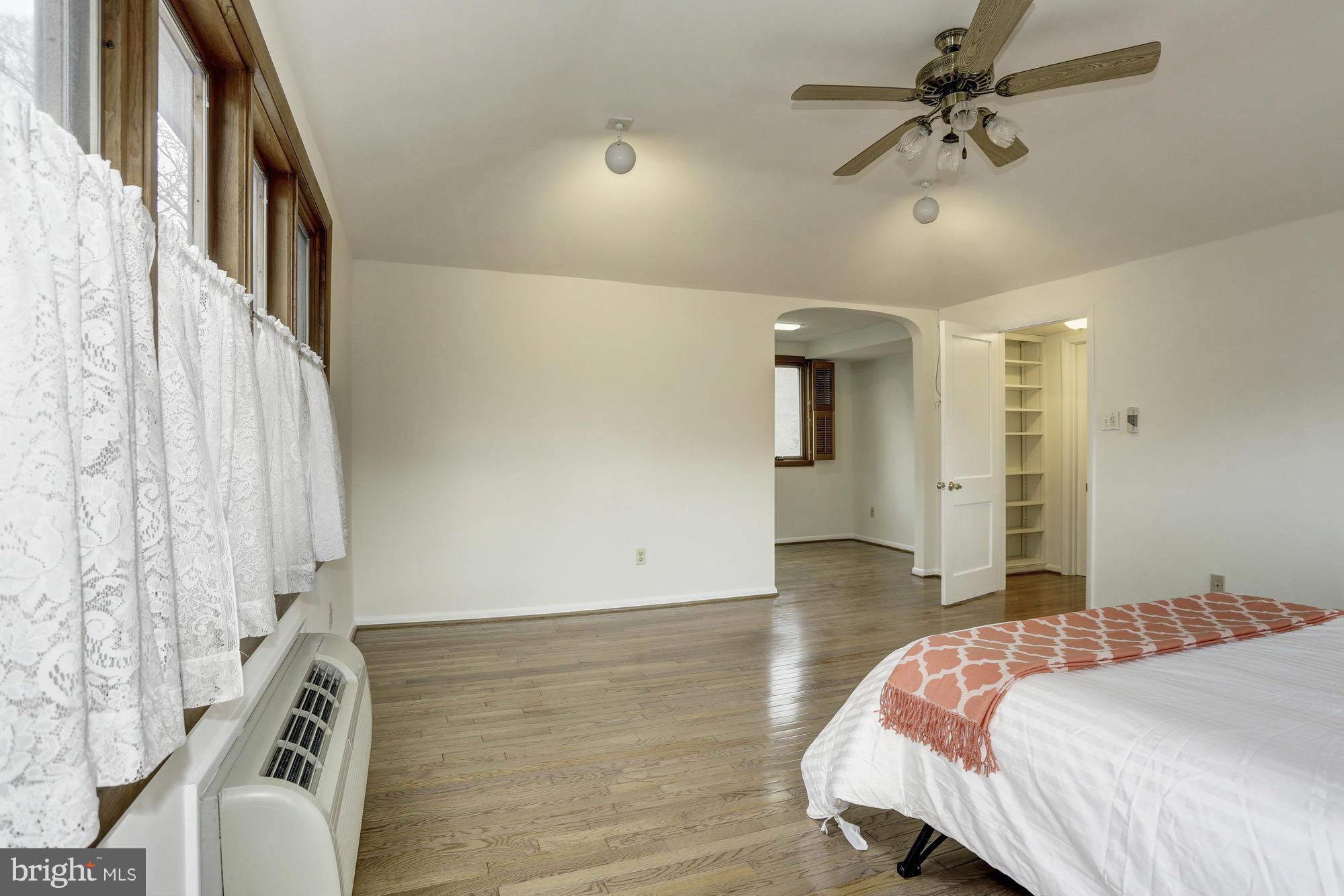 9515 St Andrews Way Silver Spring, MD 20901 - Photo 19 of 30 Bedroom (Master)