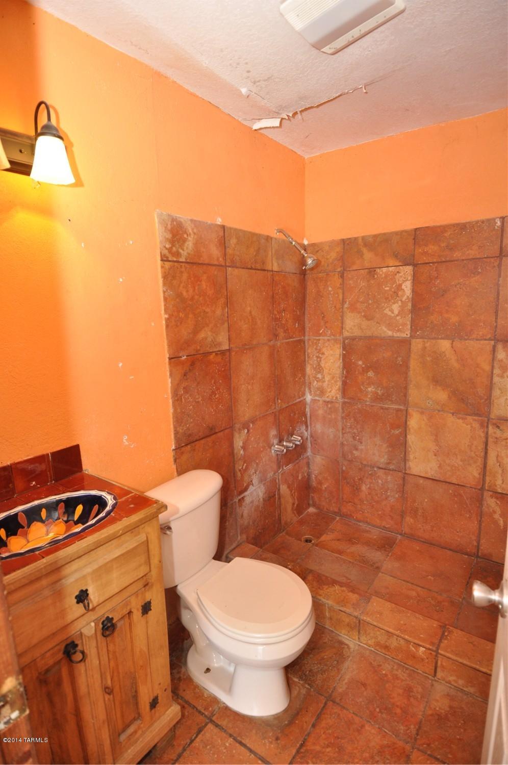 215 East Roger Road Tucson, AZ 85705 - Photo 13 of 27