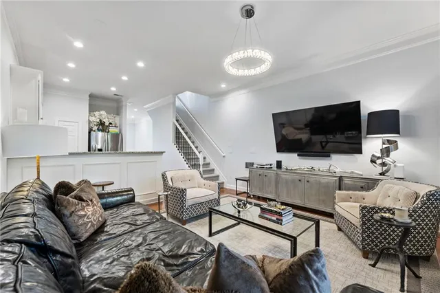 $499,000 | 1990 Cobblestone Circle Northeast, Atlanta, GA 30319