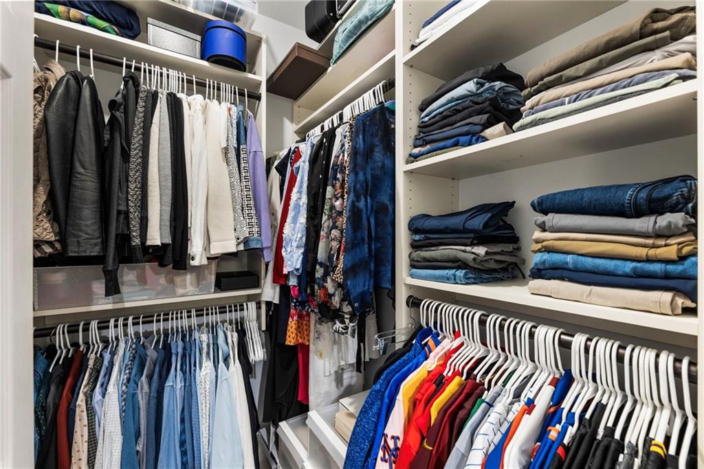 1990 Cobblestone Circle Northeast Atlanta, GA 30319 - Photo 17 of 42