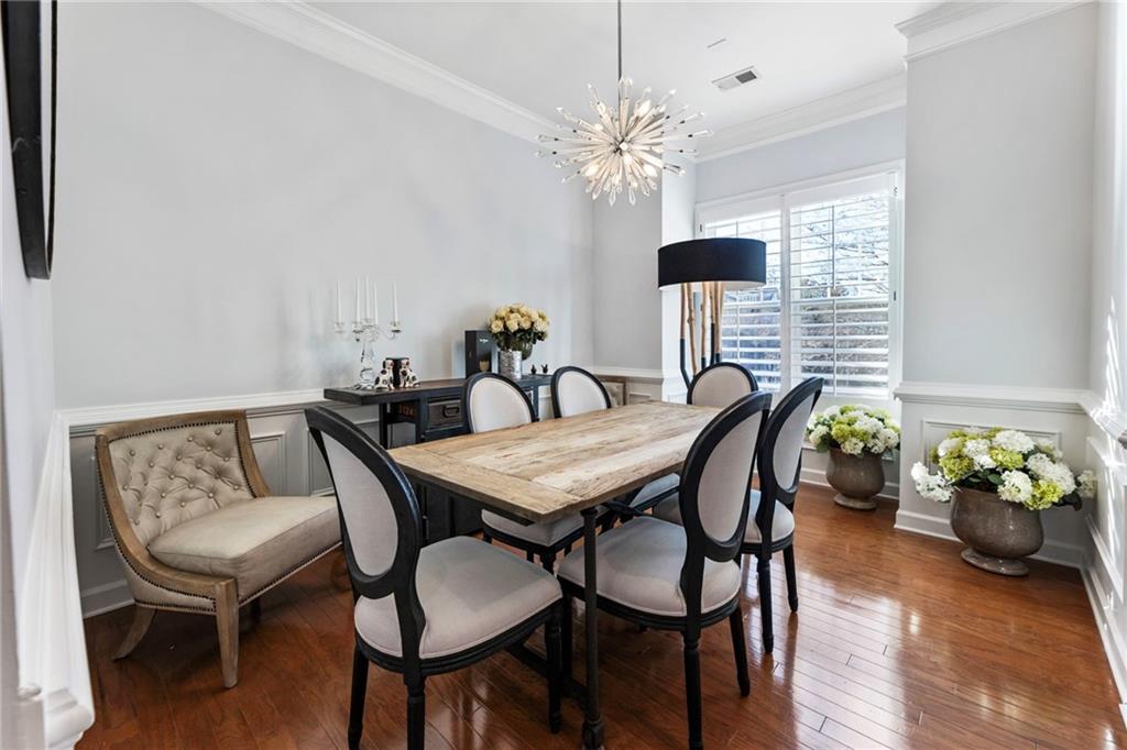 1990 Cobblestone Circle Northeast Atlanta, GA 30319 - Photo 3 of 42