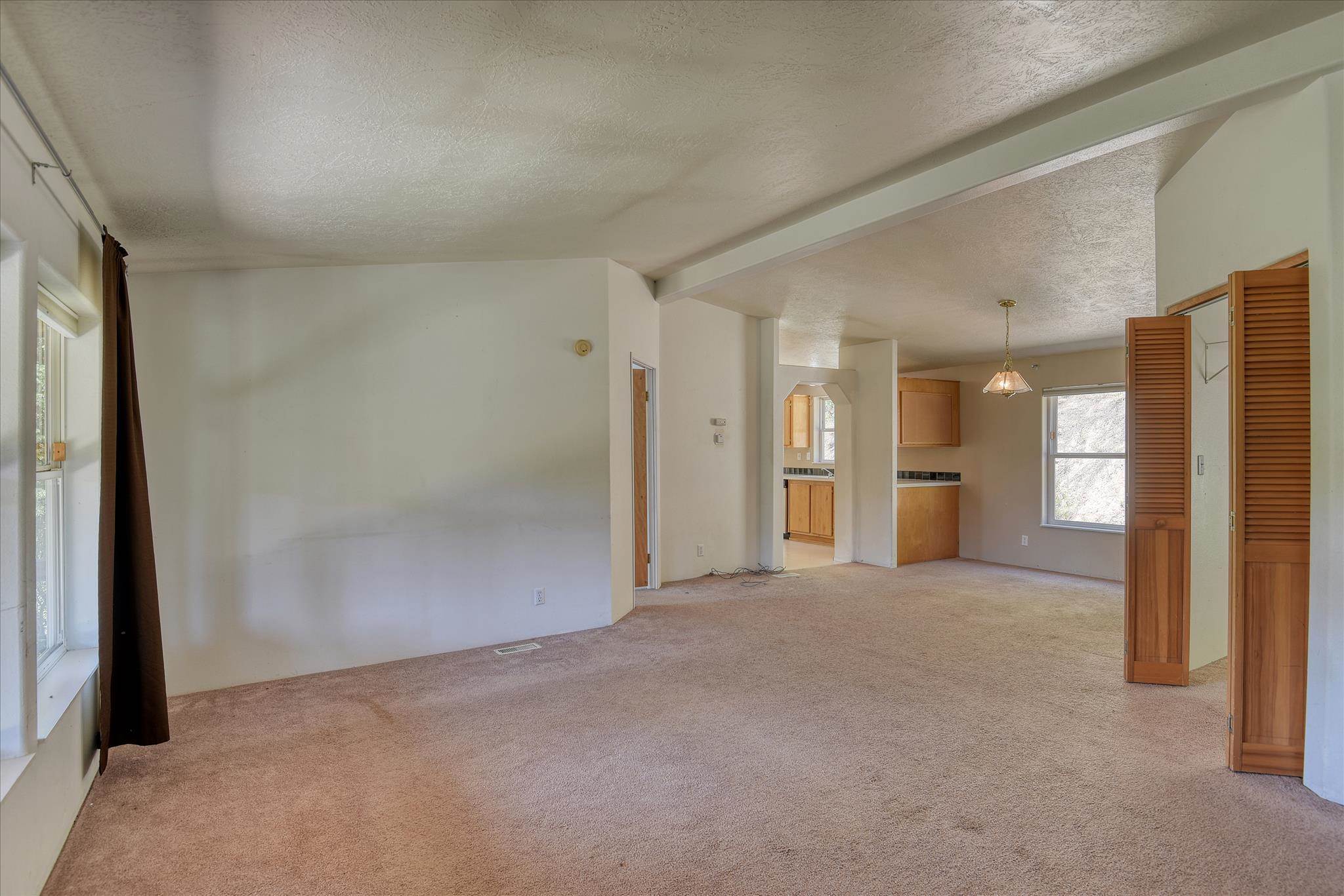 229 Gray Road Newport, WA 99156 - Photo 4 of 14