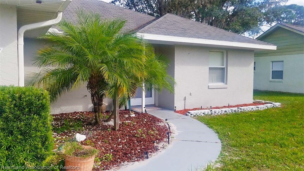 47 Quail Roost Road Lake Placid, FL 33852 - Photo 2 of 17 Gallery Image 2