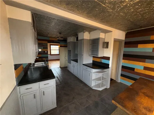 $174,900 | 11524 Hackett Street, Sugar Creek, MO 64054