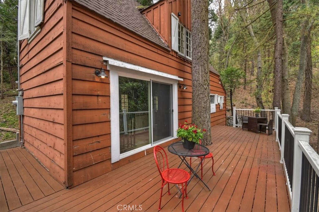 770 Cottage Grove Road Lake Arrowhead, CA 92352 - Photo 8 of 39