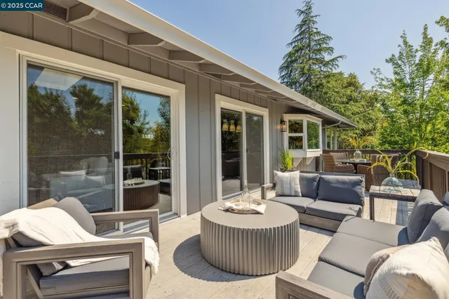 $2,695,000 | 561 Morecroft Road, Lafayette, CA 94549