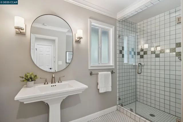 $2,695,000 | 561 Morecroft Road, Lafayette, CA 94549