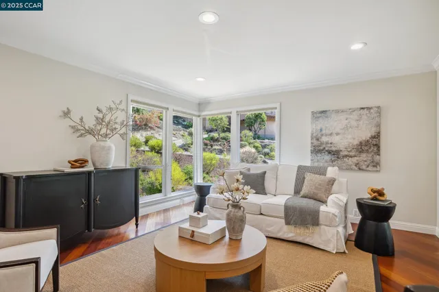 $2,695,000 | 561 Morecroft Road, Lafayette, CA 94549