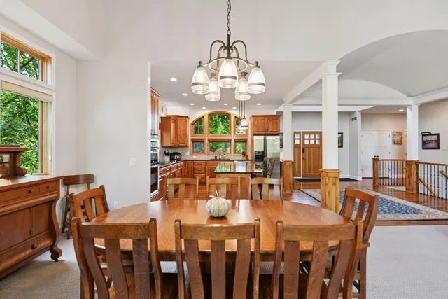 $777,000 | 6040 Oakview Court, Excelsior, MN 55331