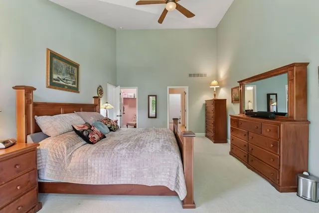 $777,000 | 6040 Oakview Court, Excelsior, MN 55331