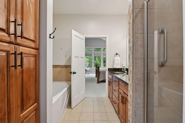 $777,000 | 6040 Oakview Court, Excelsior, MN 55331