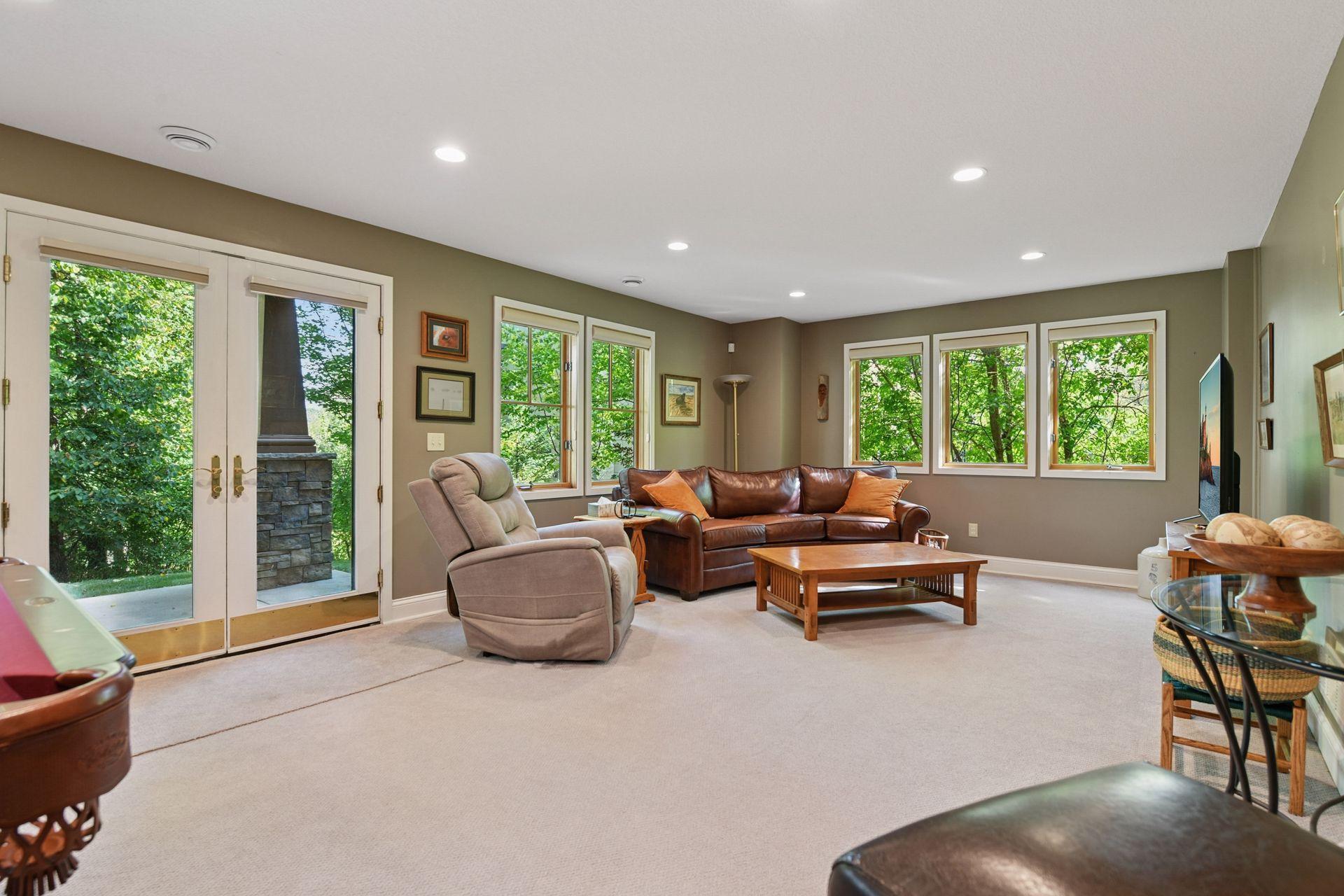 6040 Oakview Court Excelsior, MN 55331 - Photo 50 of 105