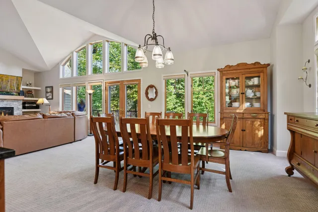 $777,000 | 6040 Oakview Court, Excelsior, MN 55331