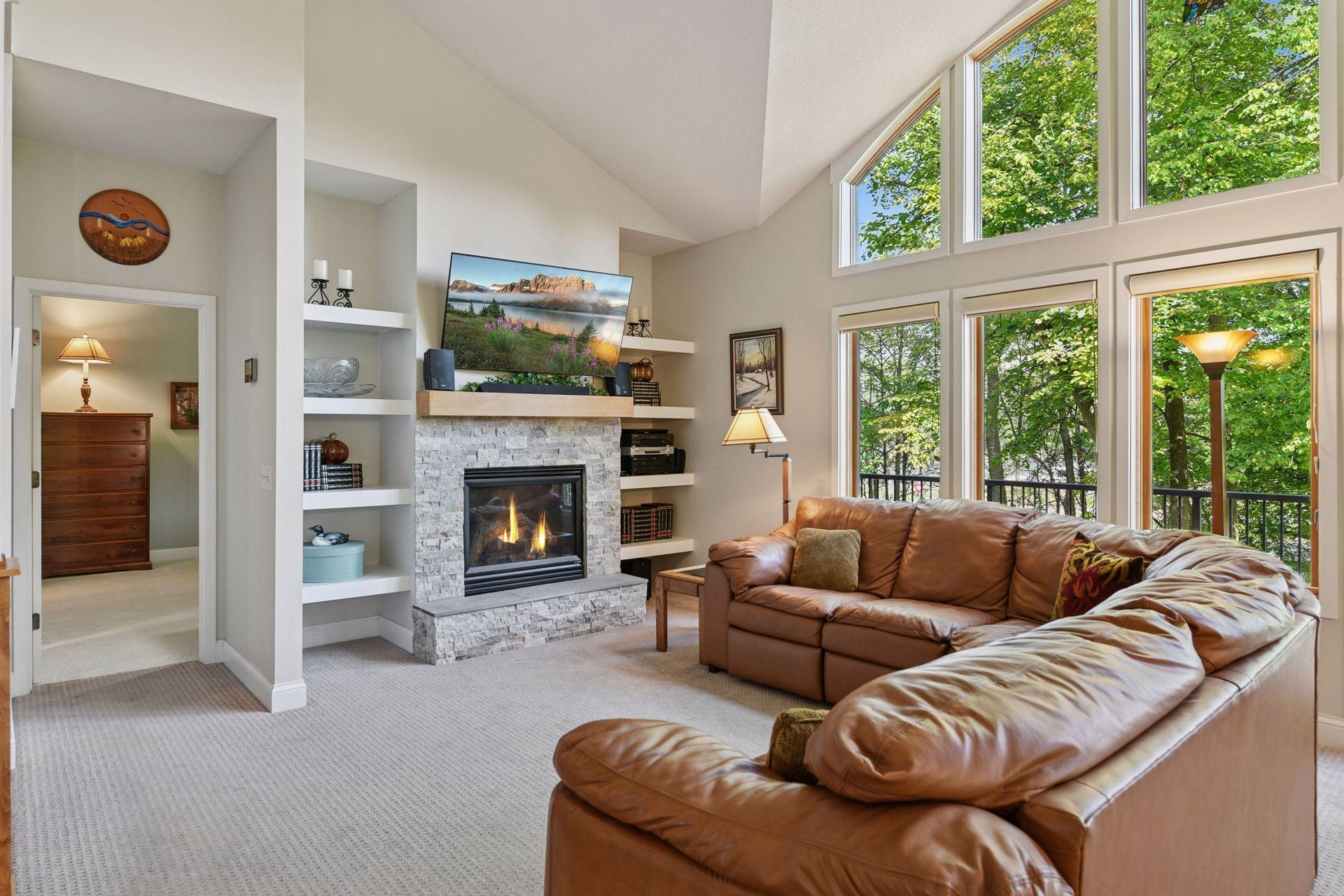 6040 Oakview Court Excelsior, MN 55331 - Photo 8 of 105