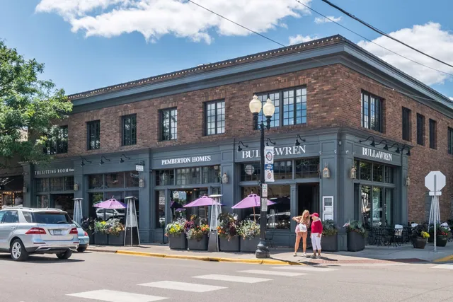 $777,000 | 6040 Oakview Court, Excelsior, MN 55331