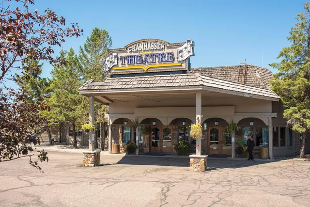 $777,000 | 6040 Oakview Court, Excelsior, MN 55331