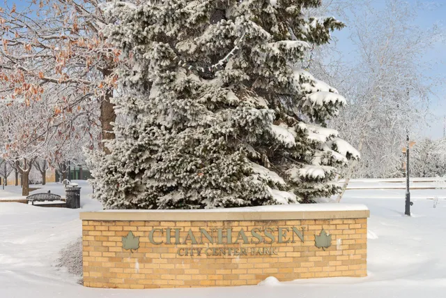 $777,000 | 6040 Oakview Court, Excelsior, MN 55331