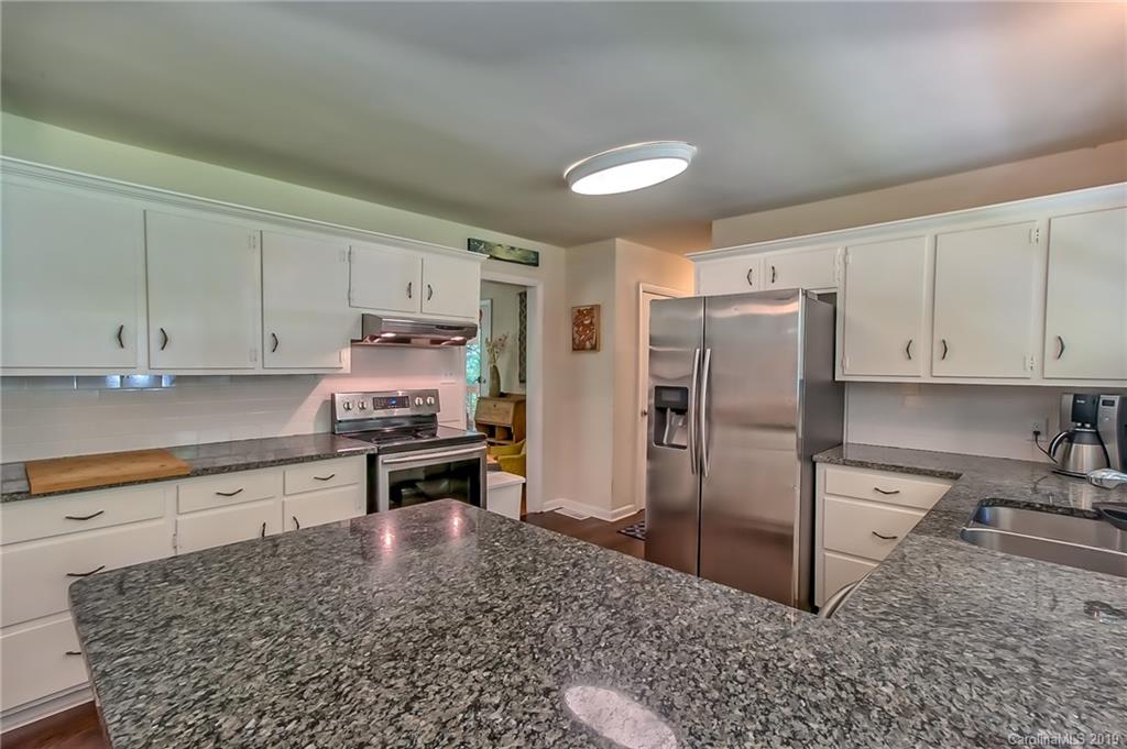 7234 Ridge Lane Road Charlotte, NC 28262 - Photo 7 of 30 Gallery Image 7
