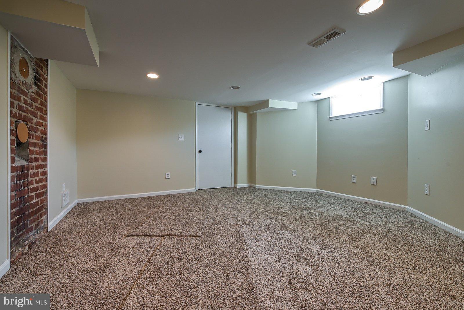 21521 Peach Tree Road Dickerson, MD 20842 - Photo 23 of 30 Another bedroom in the basement with walk-out