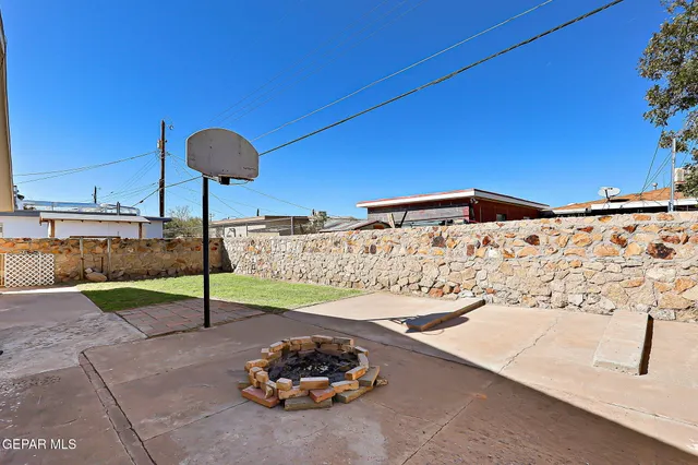 $274,900 | 6523 Navajo Avenue, El Paso, TX 79925