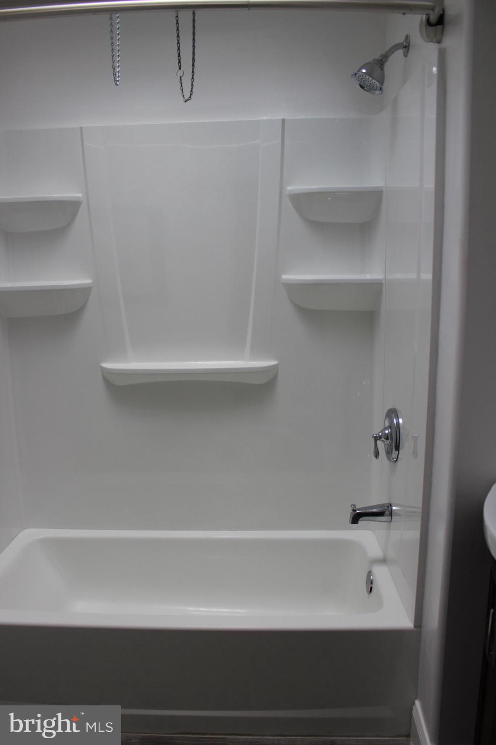 2646 Parma Road Philadelphia, PA 19131 - Photo 14 of 22 Gallery Image 14