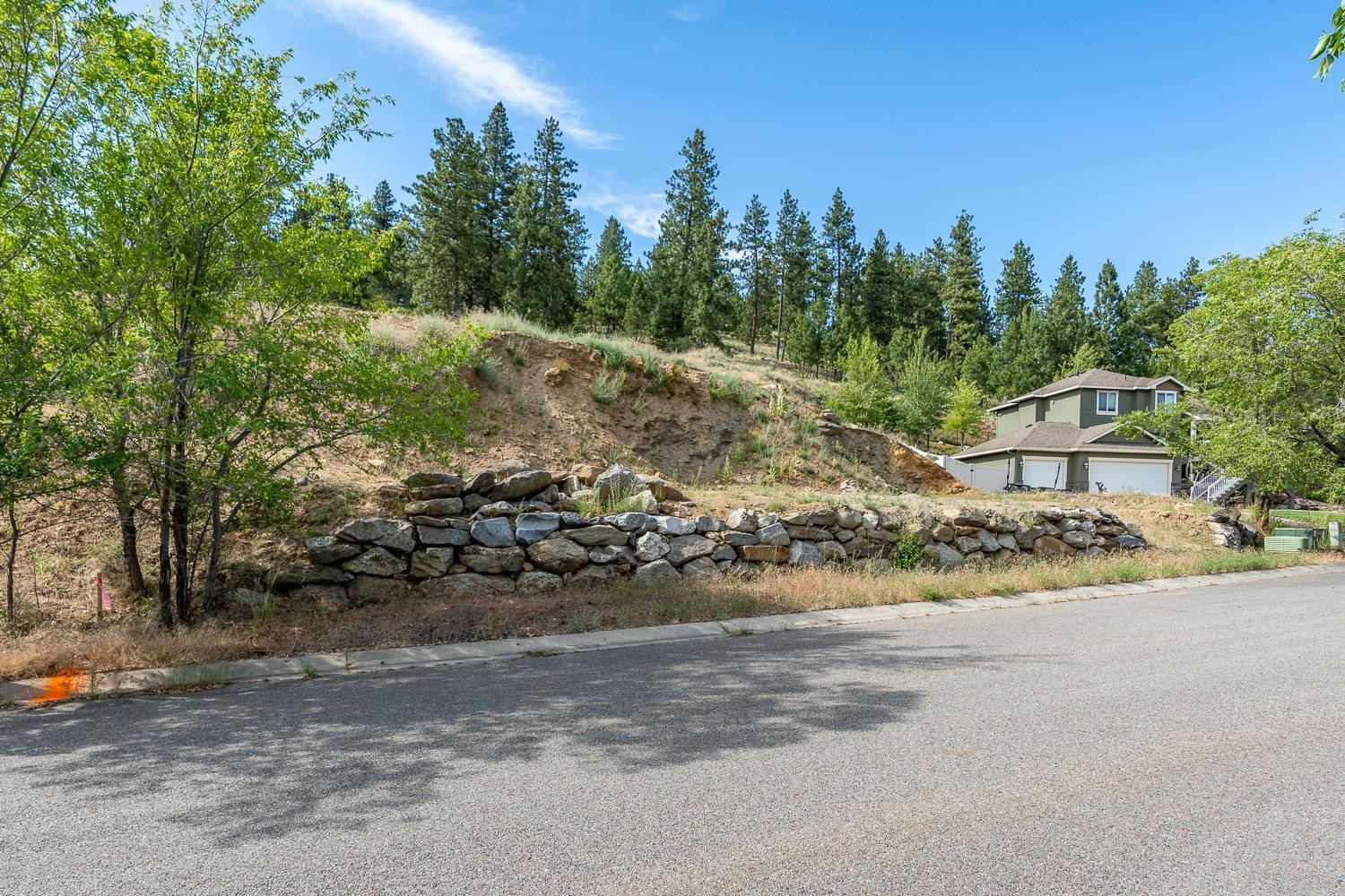 18607 East Laluna Court, Otis Orchards, WA 99027 Compass