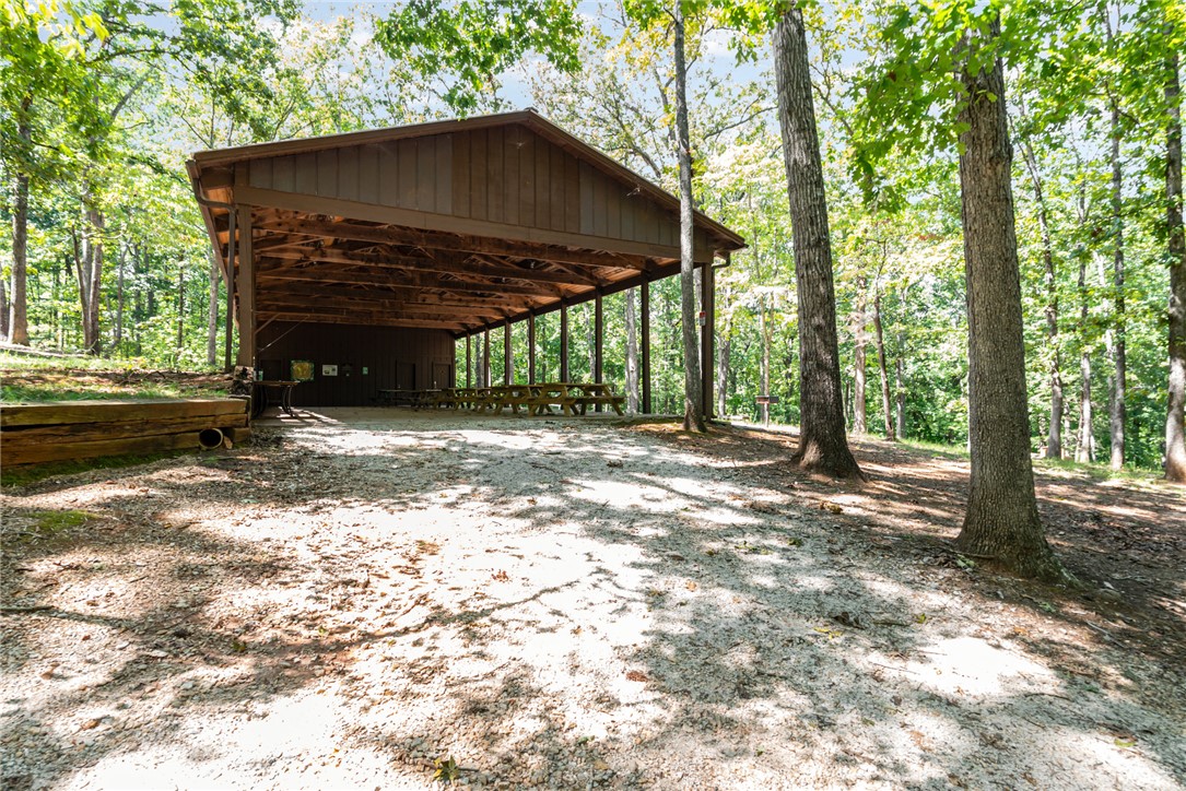 215 Tiger Lane Westminster, SC 29693 - Photo 17 of 21