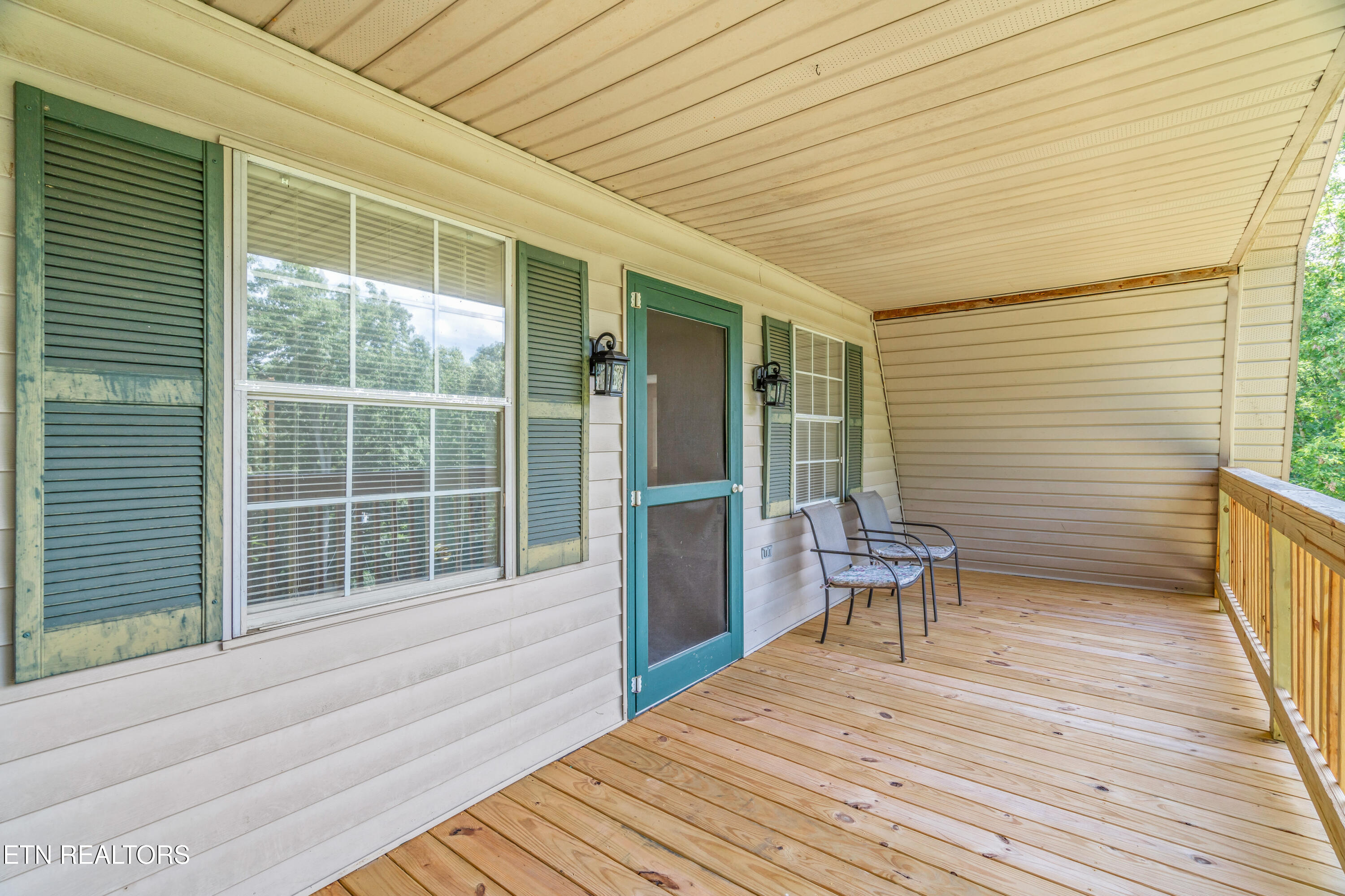 319 De Armond Road Kingston, TN 37763 - Photo 16 of 40 319 De Armond Rd-29
