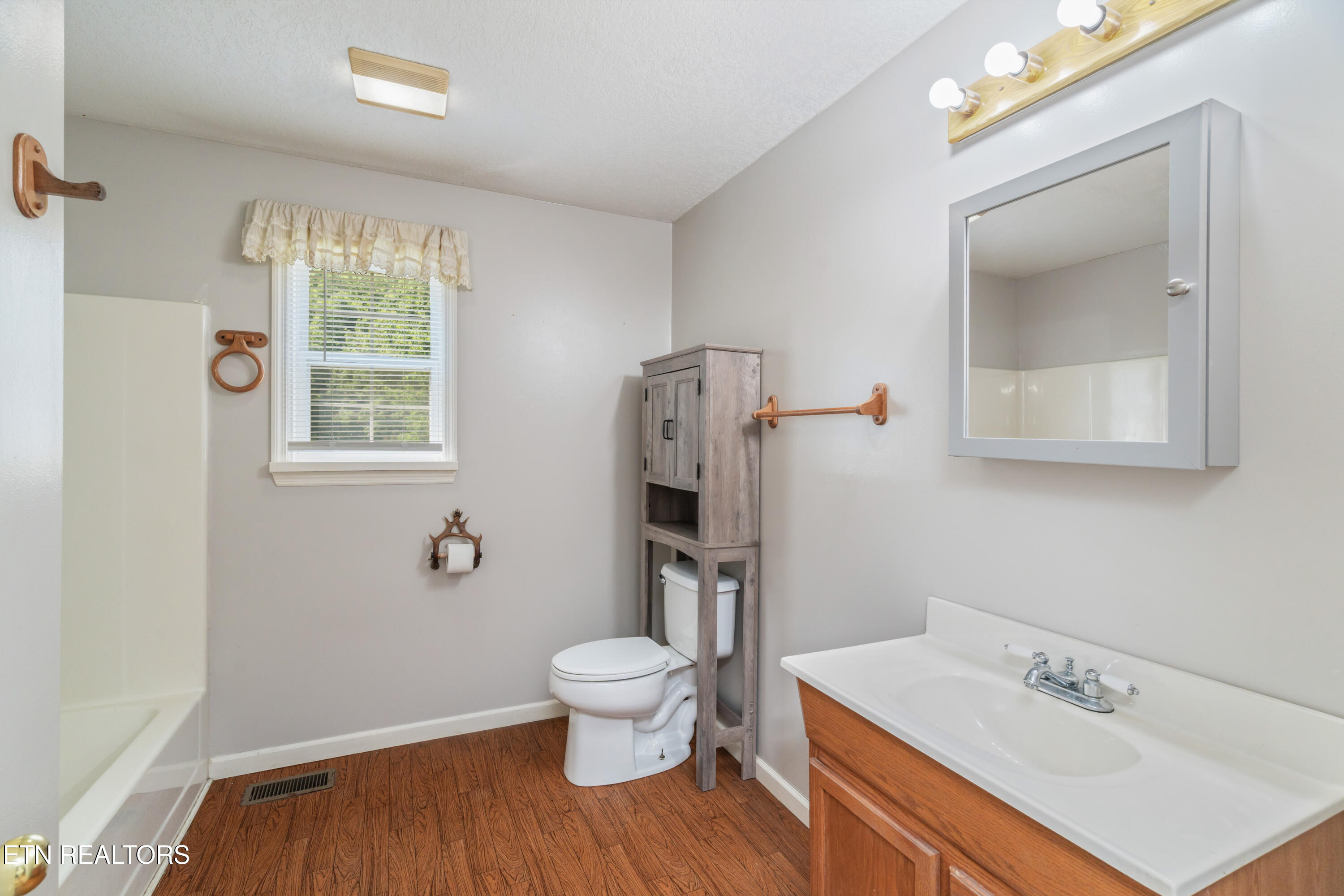 319 De Armond Road Kingston, TN 37763 - Photo 20 of 40 319 De Armond Rd-22