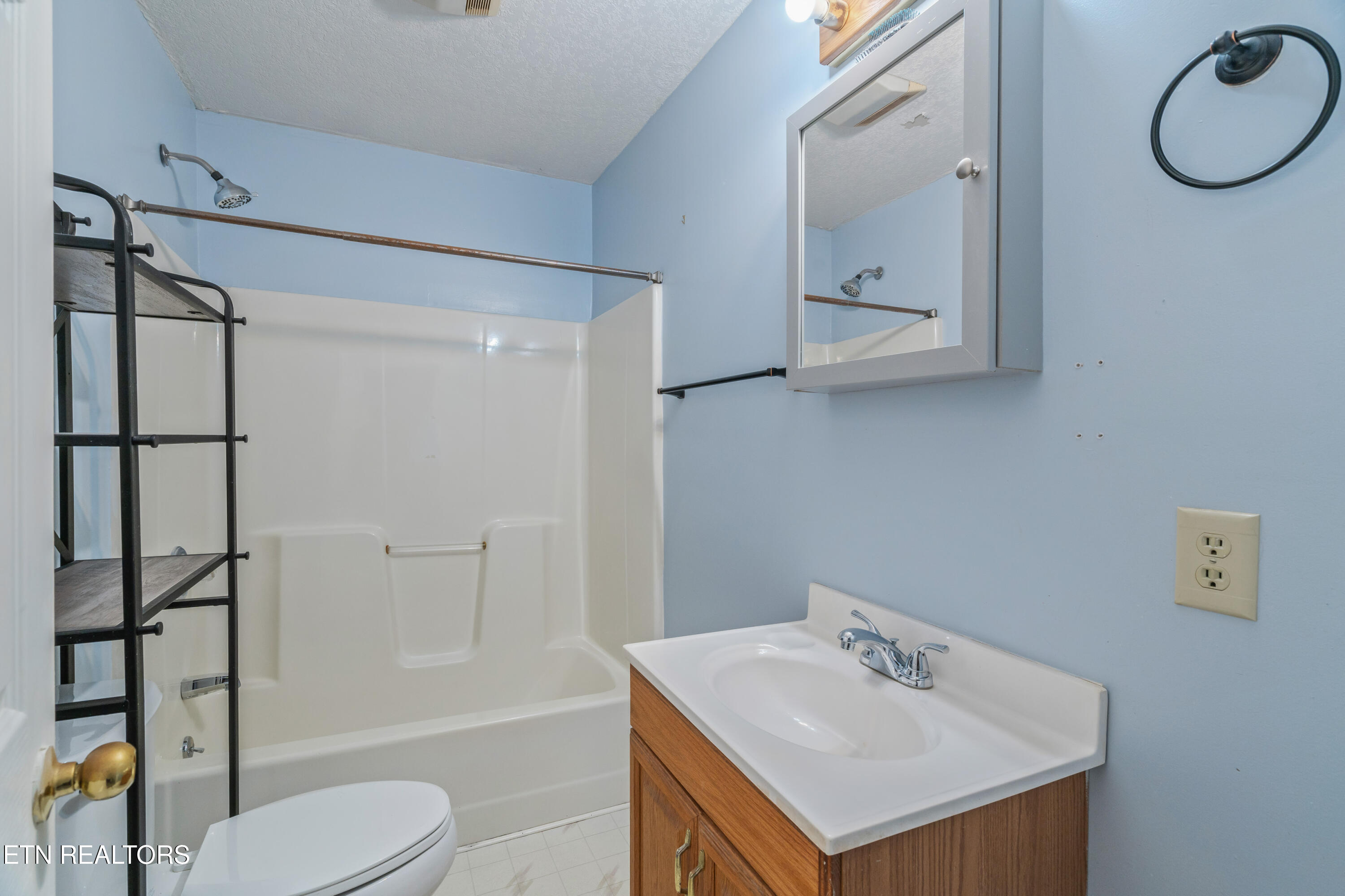 319 De Armond Road Kingston, TN 37763 - Photo 27 of 40 319 De Armond Rd-35