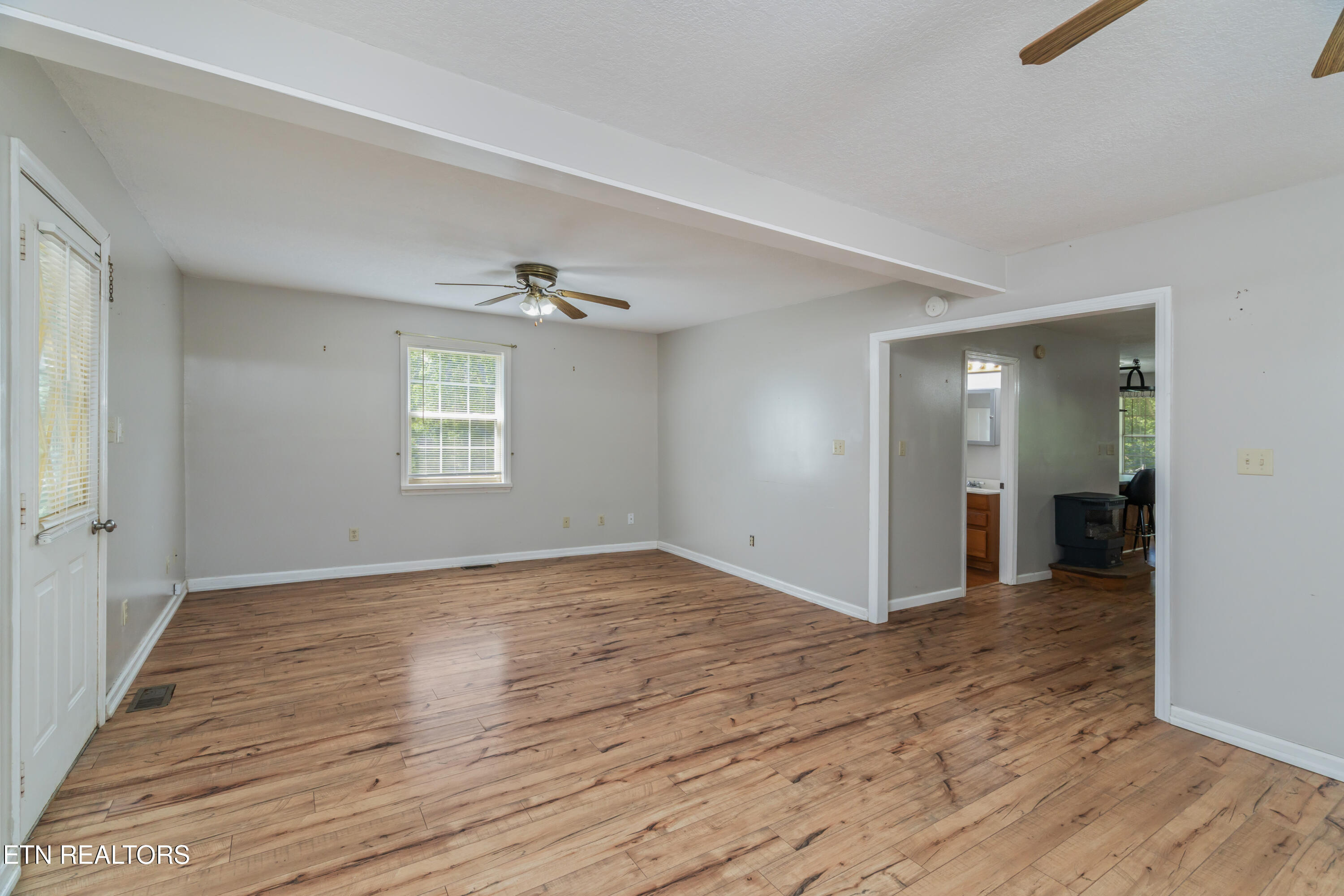 319 De Armond Road Kingston, TN 37763 - Photo 35 of 40 319 De Armond Rd-21