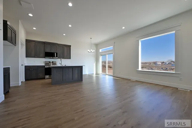 $387,500 | 4606 North Bristol Drive, Idaho Falls, ID 83401