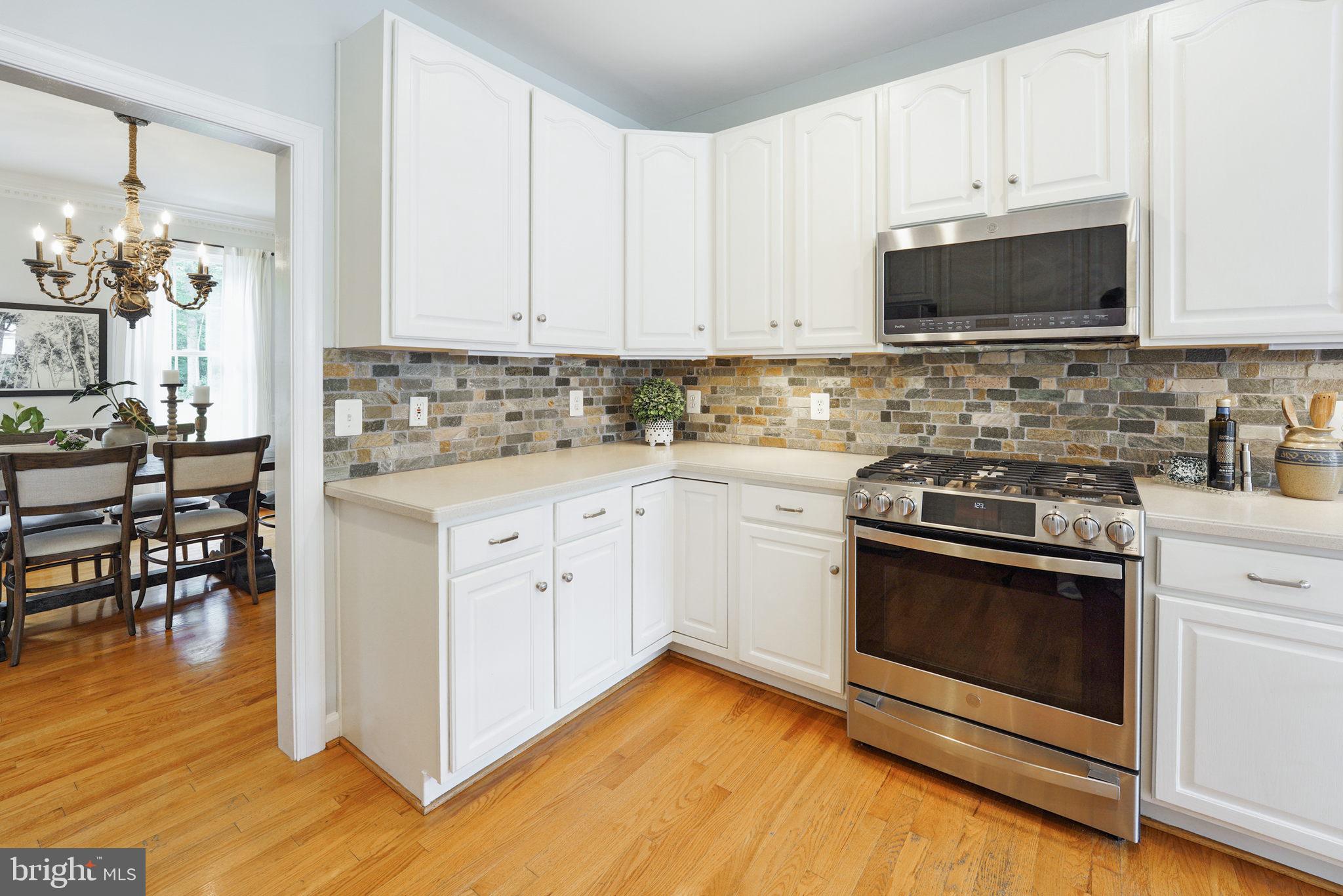 7163 Pine Ridge Road Marshall, VA 20115 - Photo 19 of 66 Chef's Delight Kitchen with Stainless Appliances