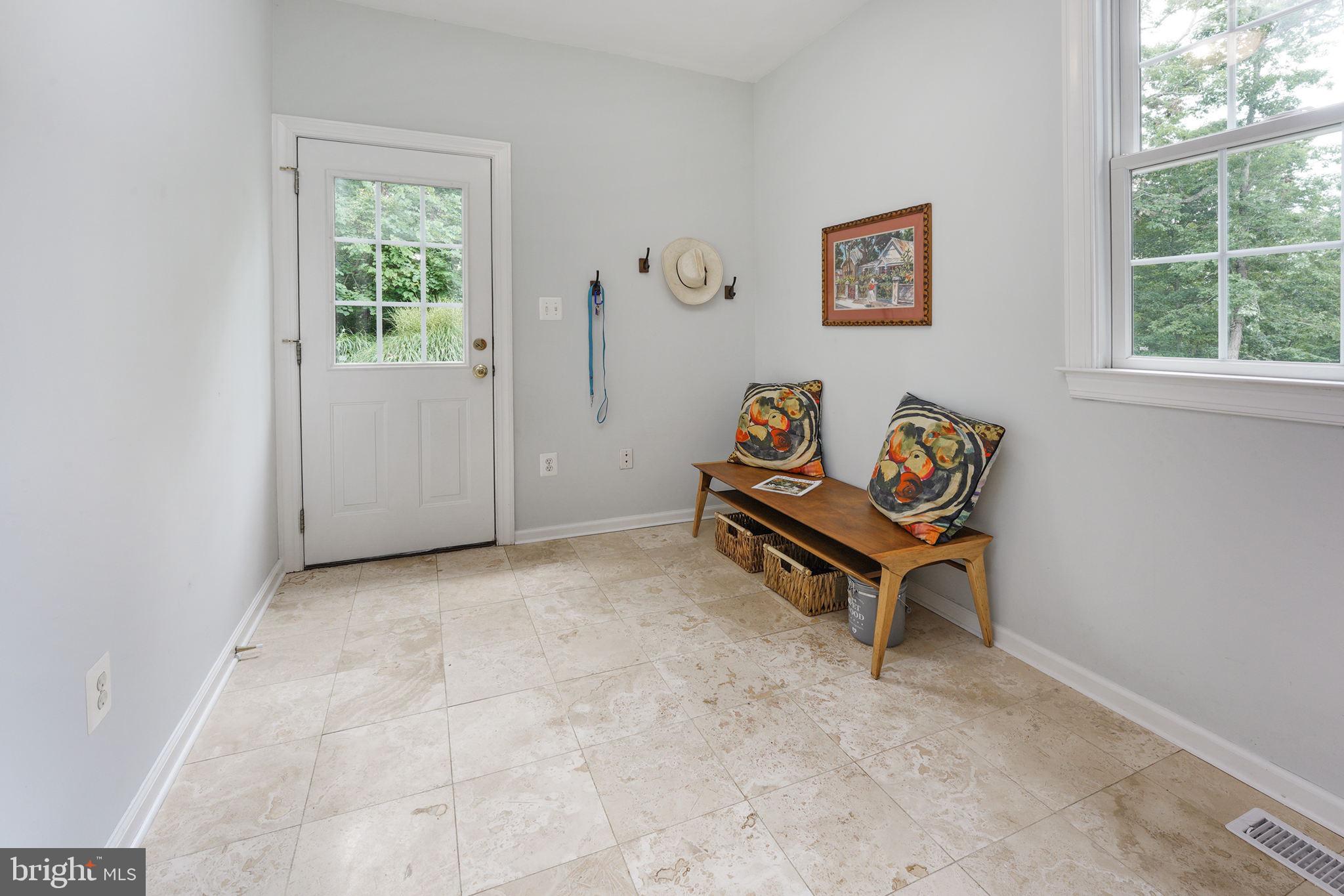 7163 Pine Ridge Road Marshall, VA 20115 - Photo 26 of 66 Mud Room/Study w/Side Door to Driveway/Backyard