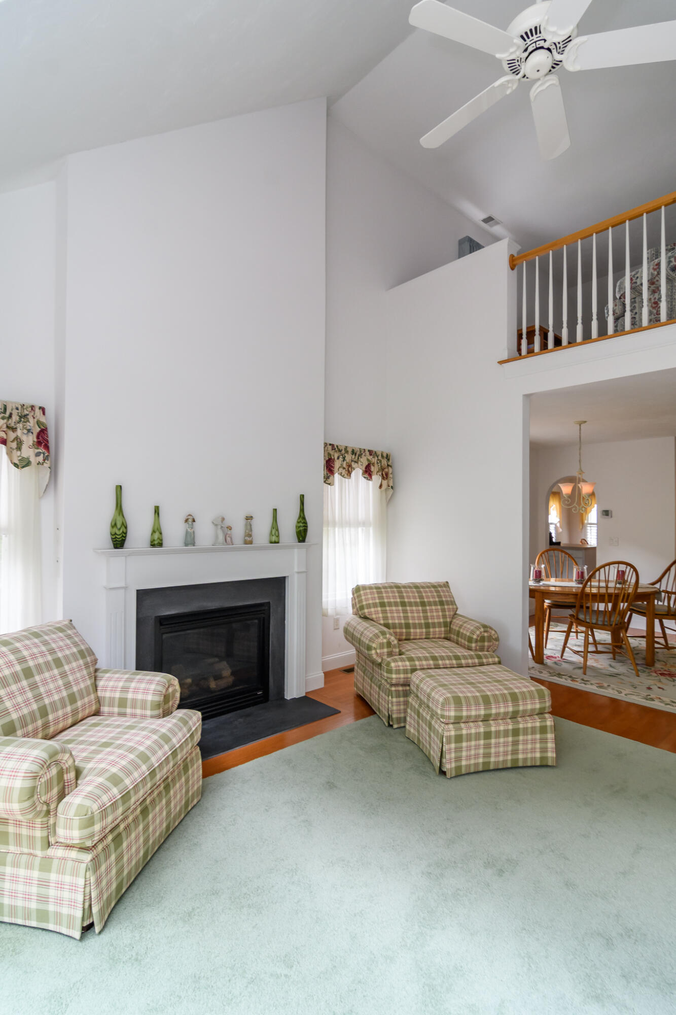 6 Hollyhock Knoll Court Buzzards Bay, MA 02532 - Photo 6 of 27 Living C_WEB (6)