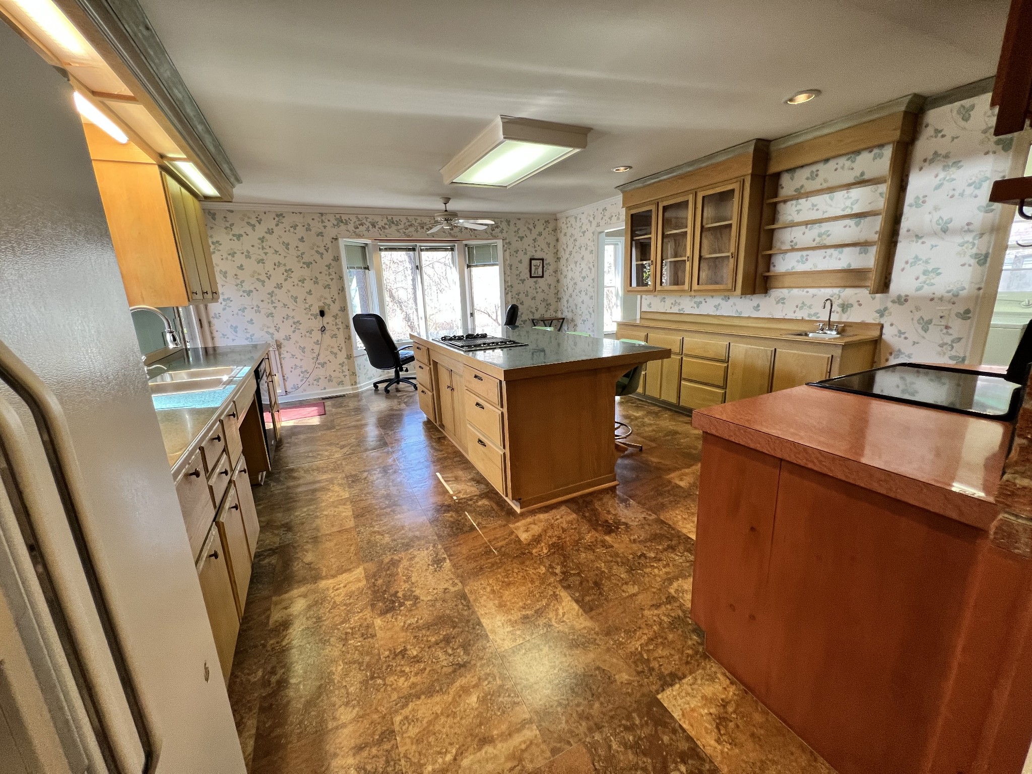 499 Willow Oak Road Manchester, TN 37355 - Photo 9 of 26 a living room with fireplace furniture and a window