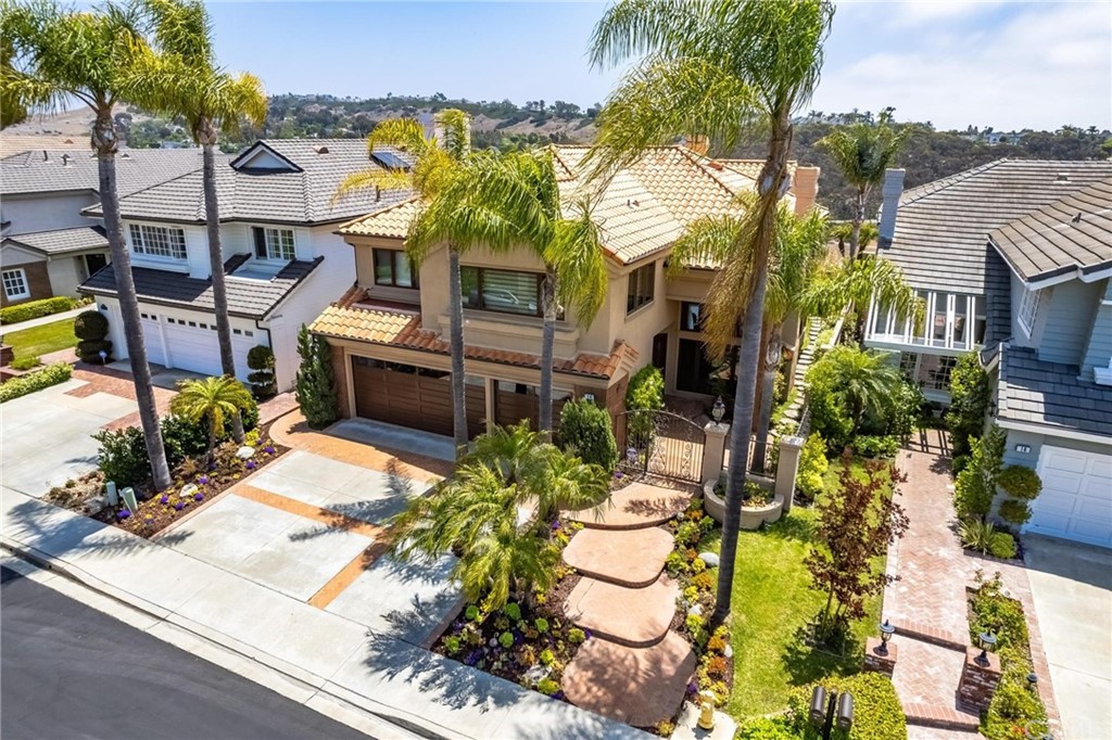 14 Camberley Laguna Niguel, CA 92677 - Photo 4 of 69