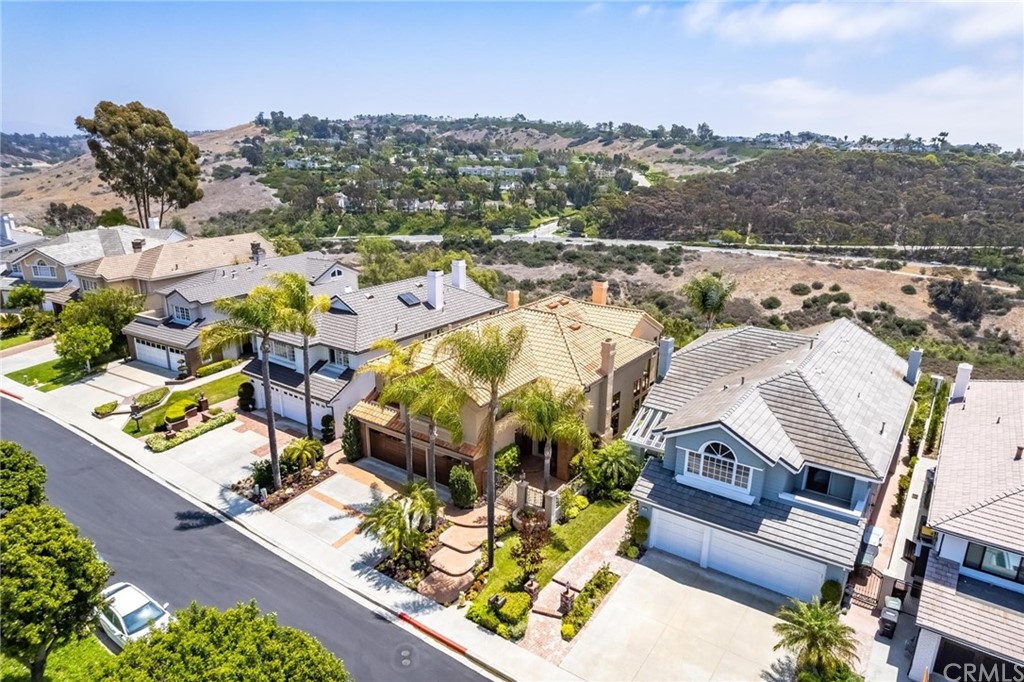 14 Camberley Laguna Niguel, CA 92677 - Photo 9 of 69