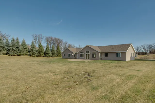 $549,900 | 2262 Edgewood Drive, Detroit Lakes, MN 56501