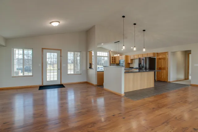 $549,900 | 2262 Edgewood Drive, Detroit Lakes, MN 56501